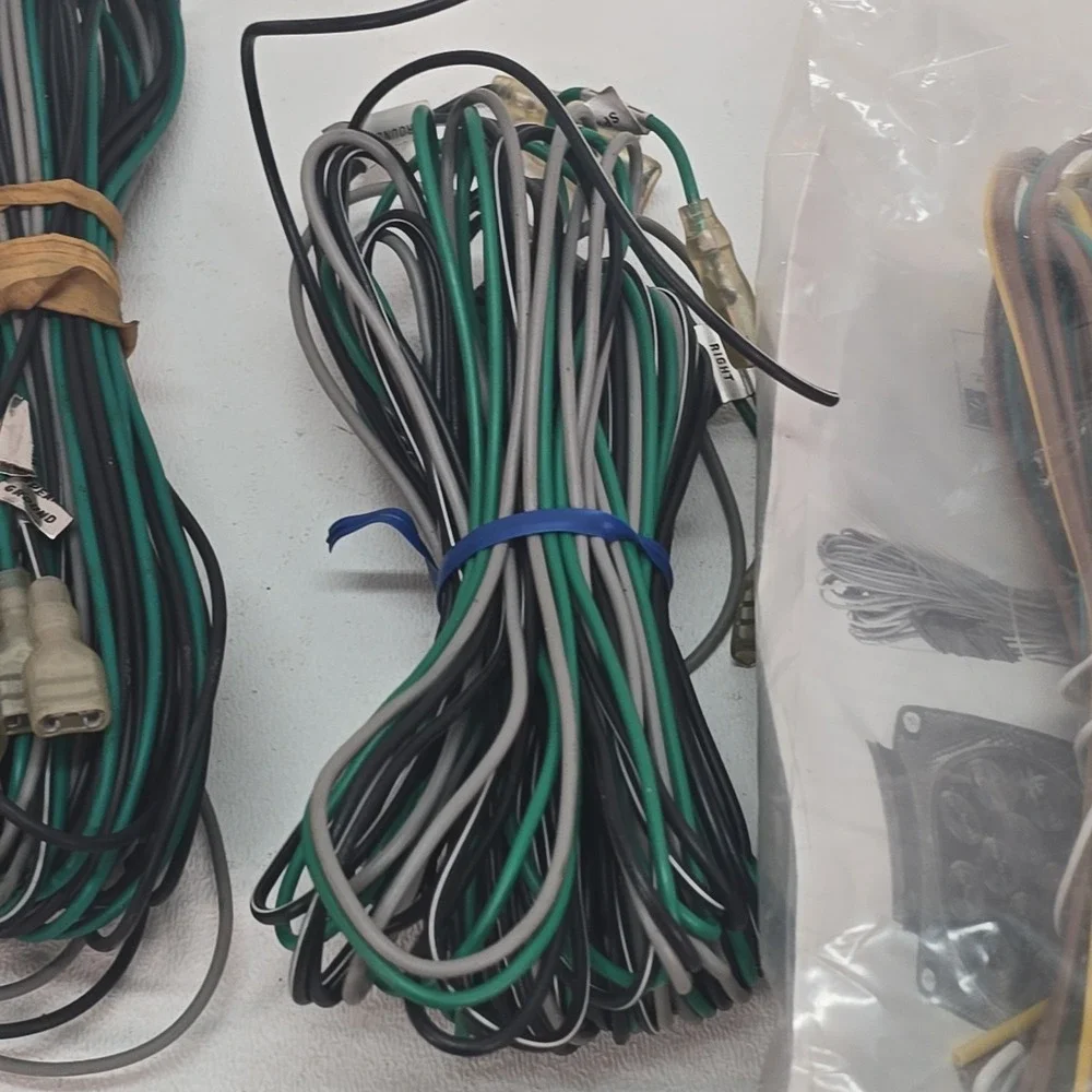 Speaker‎ Wire & Lighting Wire & Connectors Lot